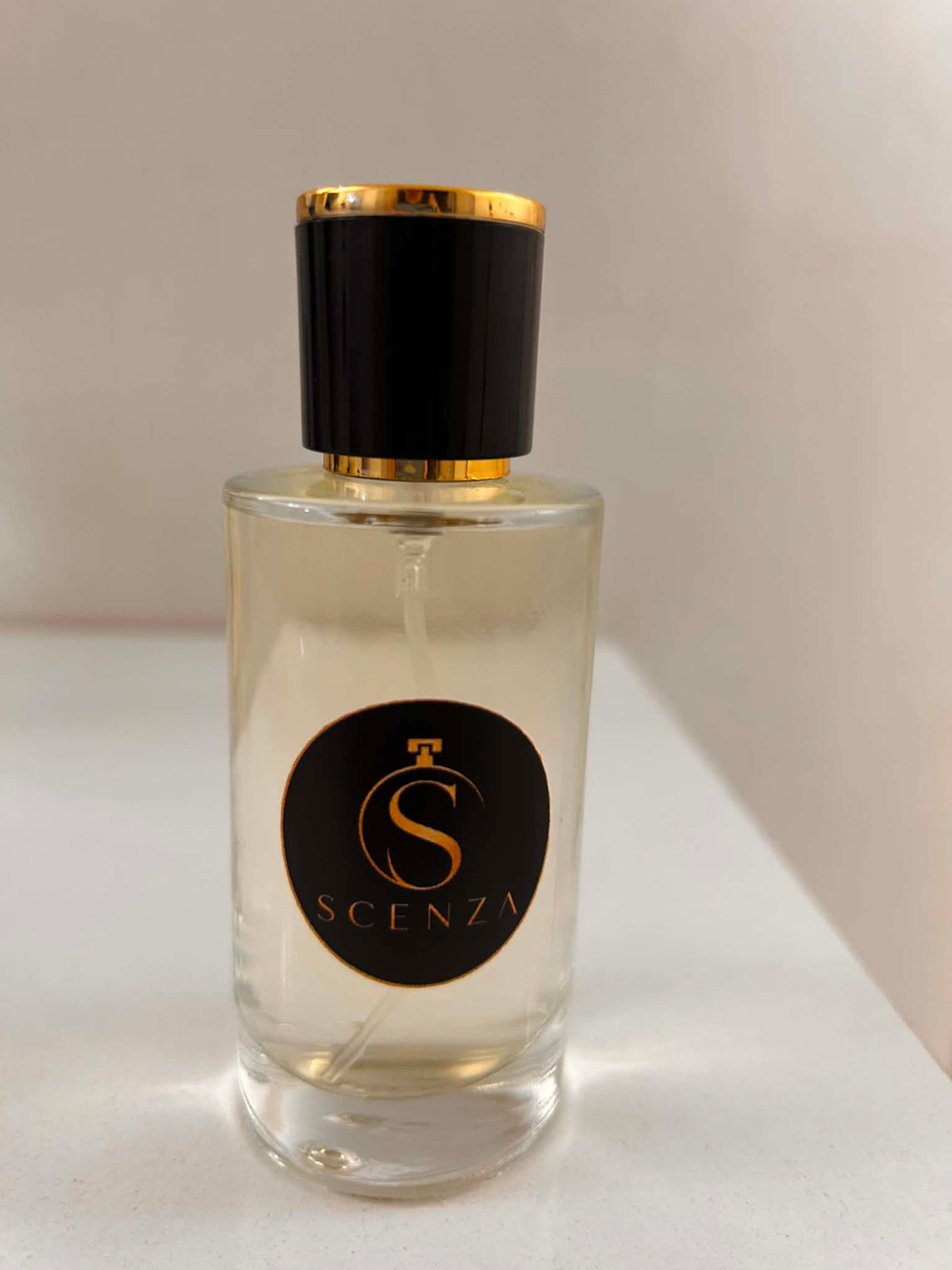 عرض SCENZA — اختار 3 عطور